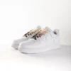 lacci sfumati marrone Mocaccino di Sweetlaces su un paio di scarpe Nike Air Force 1 Low