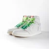 lacets de couleurs dégradés Croco vert de la marque Sweetlaces sur une paire de Nike Air Jordan 1 High