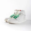 lacets de couleurs dégradés Green Forest vert de la marque Sweetlaces sur une paire de Nike Air Jordan 1 High