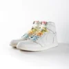 lacets de couleurs dégradés Sunsea bleu de la marque Sweetlaces sur une paire de Nike Air Jordan 1 High