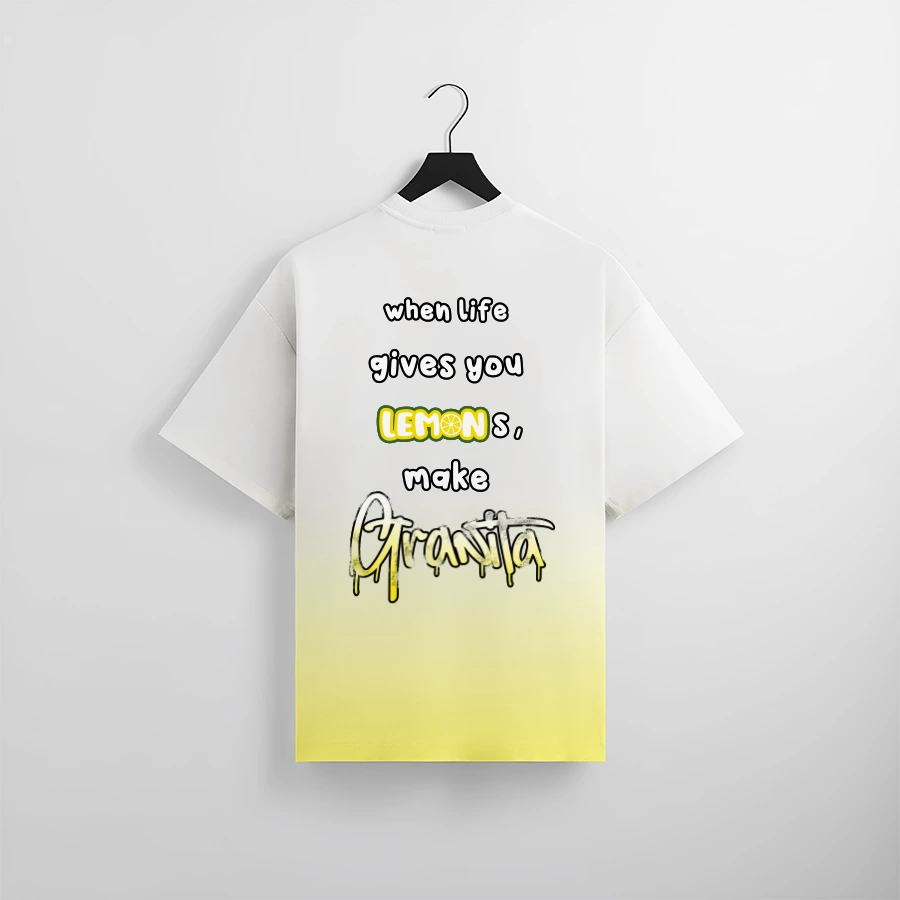 T-shirt iconica di Sweetlaces con lo slogan Lemon stampato sopra