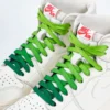 paire de lacets de couleur en dégradé Croco vert de la marque Sweetlaces